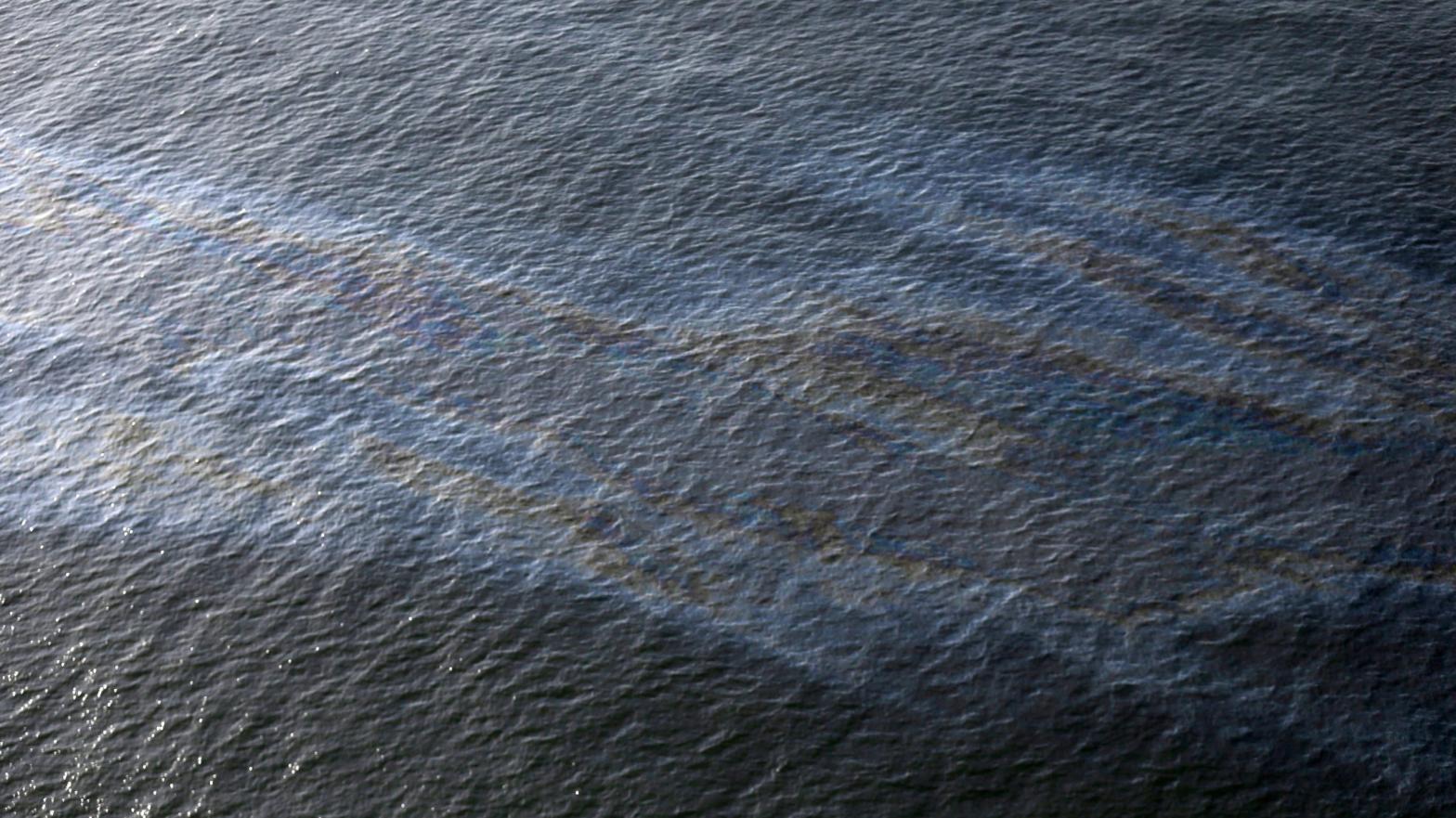An oil sheen drifting from the site of the former Taylor Energy oil rig in the Gulf of Mexico, off the coast of Louisiana. (Photo: Gerald Herbert, AP)