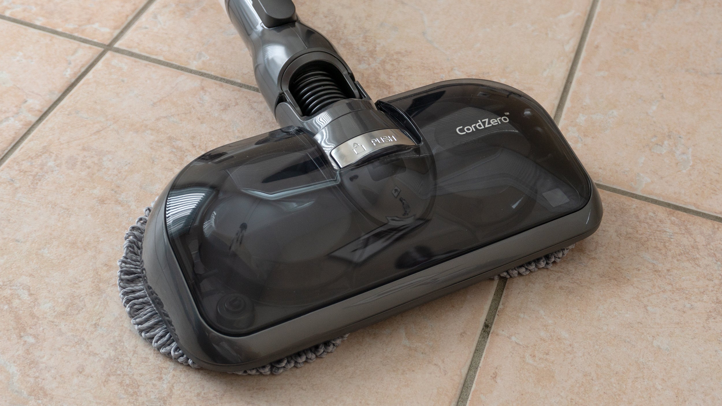 The A9 Kompressor+ also includes a Power Mop attachment for scrubbing floors. (Photo: Andrew Liszewski/Gizmodo)