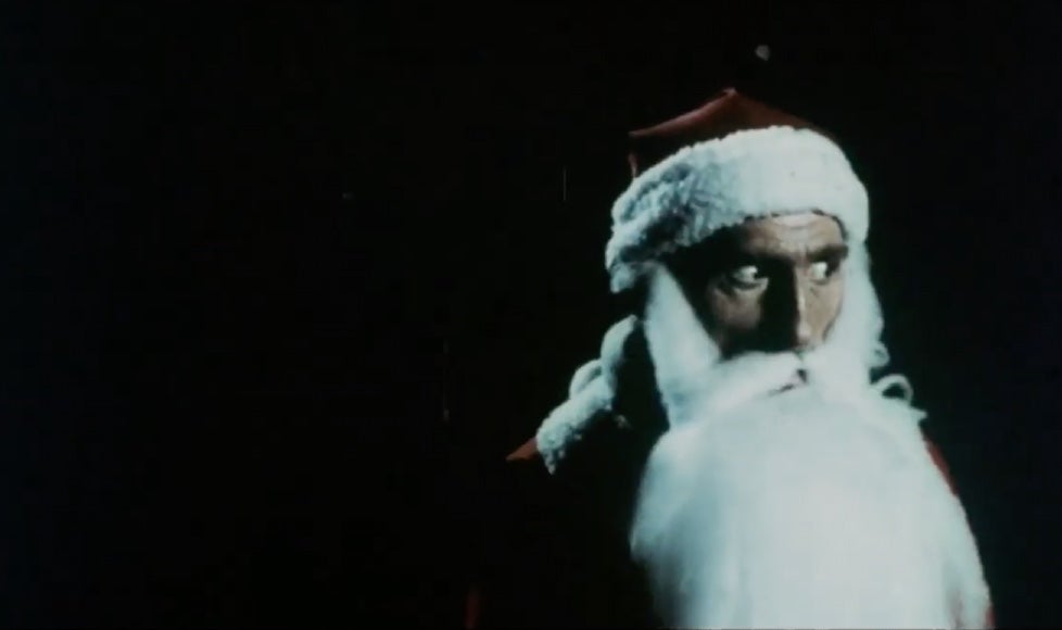 You SHOULD be worried, Santa! (Screenshot: 20th Century Film Corporation)