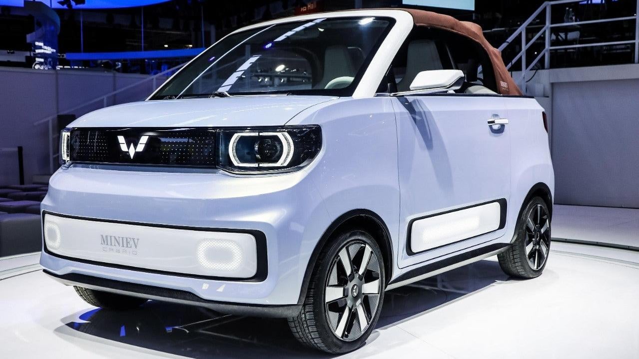 The Wuling Hong Guan Mini EV Cabrio Is Really Happening