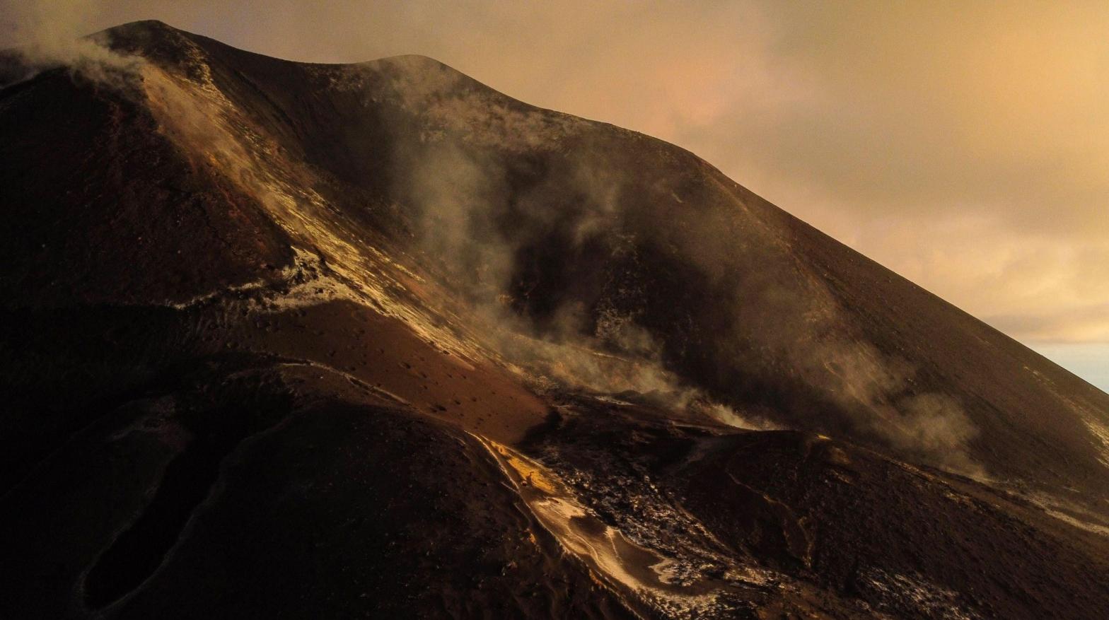 Aerial view of the Cumbre Vieja volcano, in Tacande, on the Canary Island of La Palma on Dec. 16, 2021. (Photo: Jorge Guerrero / AFP, Getty Images)
