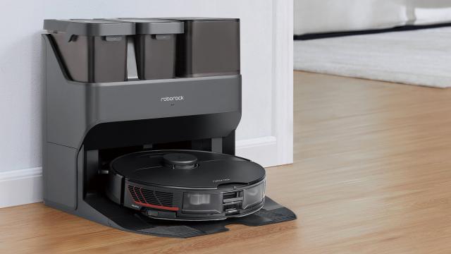 This Robot Vacuum’s Charging Dock Cleans Its Mopping Head for You