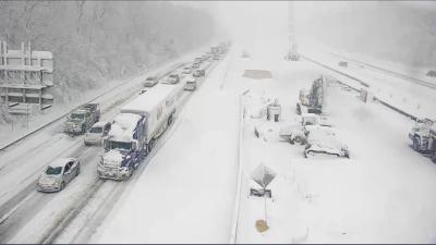 Snowstorm Traps People Overnight on I-95 in ‘Dystopian’ Virginia Nightmare