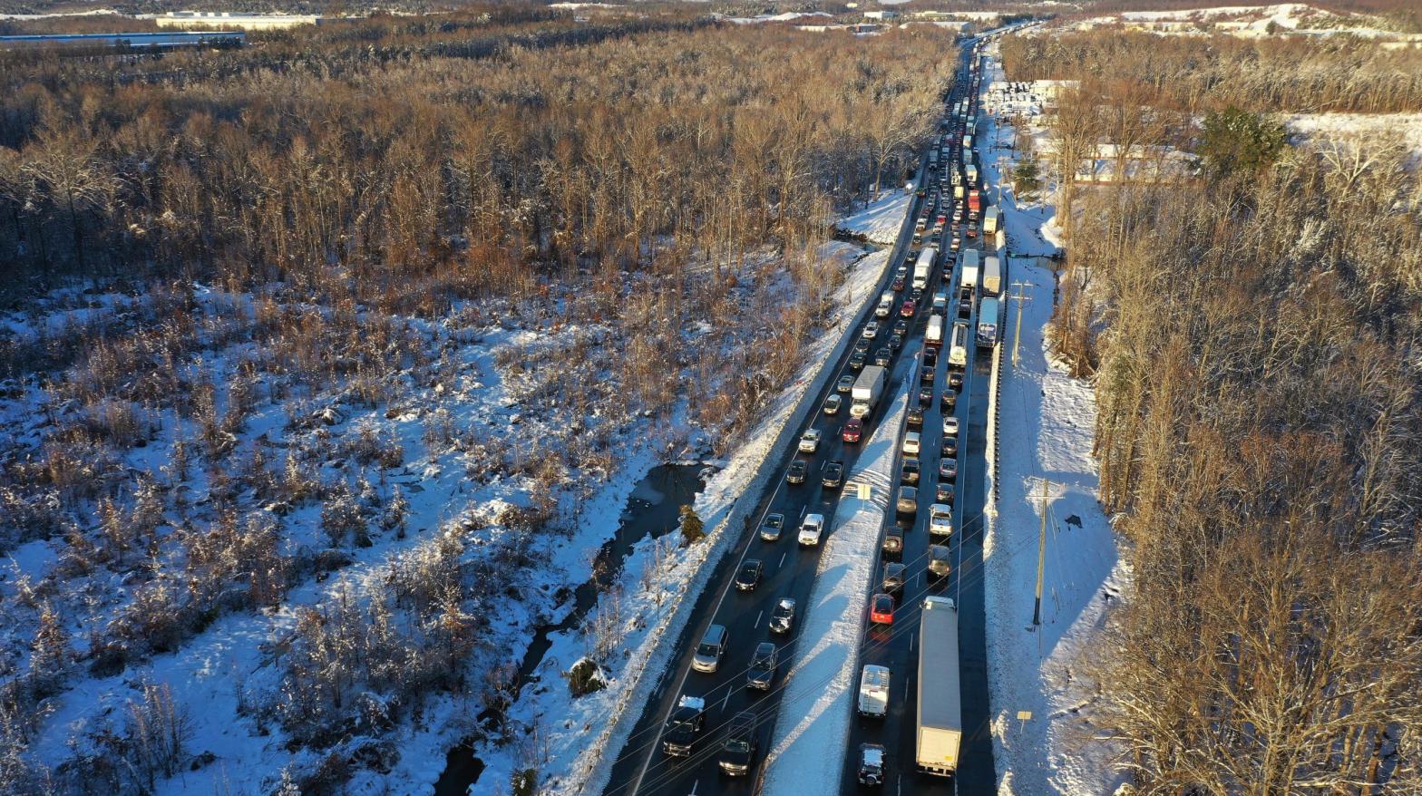 Traffic backed up on Virginia Highway 1 after being diverted from I-95 near Fredericksburg, Virginia on Jan. 4, 2022. (Photo: Chip Somodevilla, Getty Images)