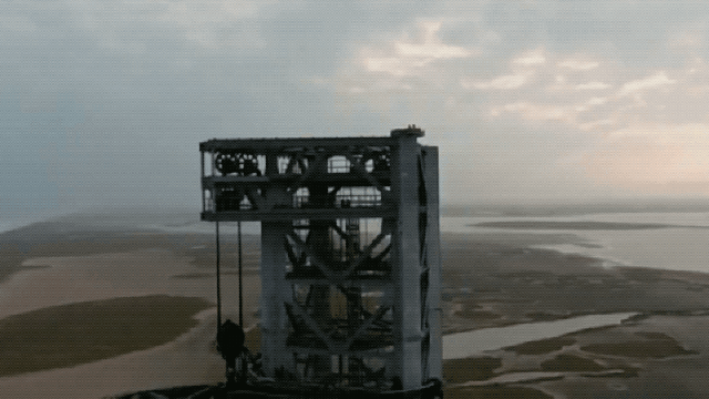 Elon Musk Tweets Video of ‘Mechazilla’ Tower That Will Somehow Catch a Rocket