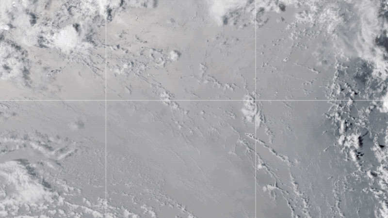 Sped-up animated view of the eruption as seen from space on January 15. (Gif: NASA/Gizmodo)