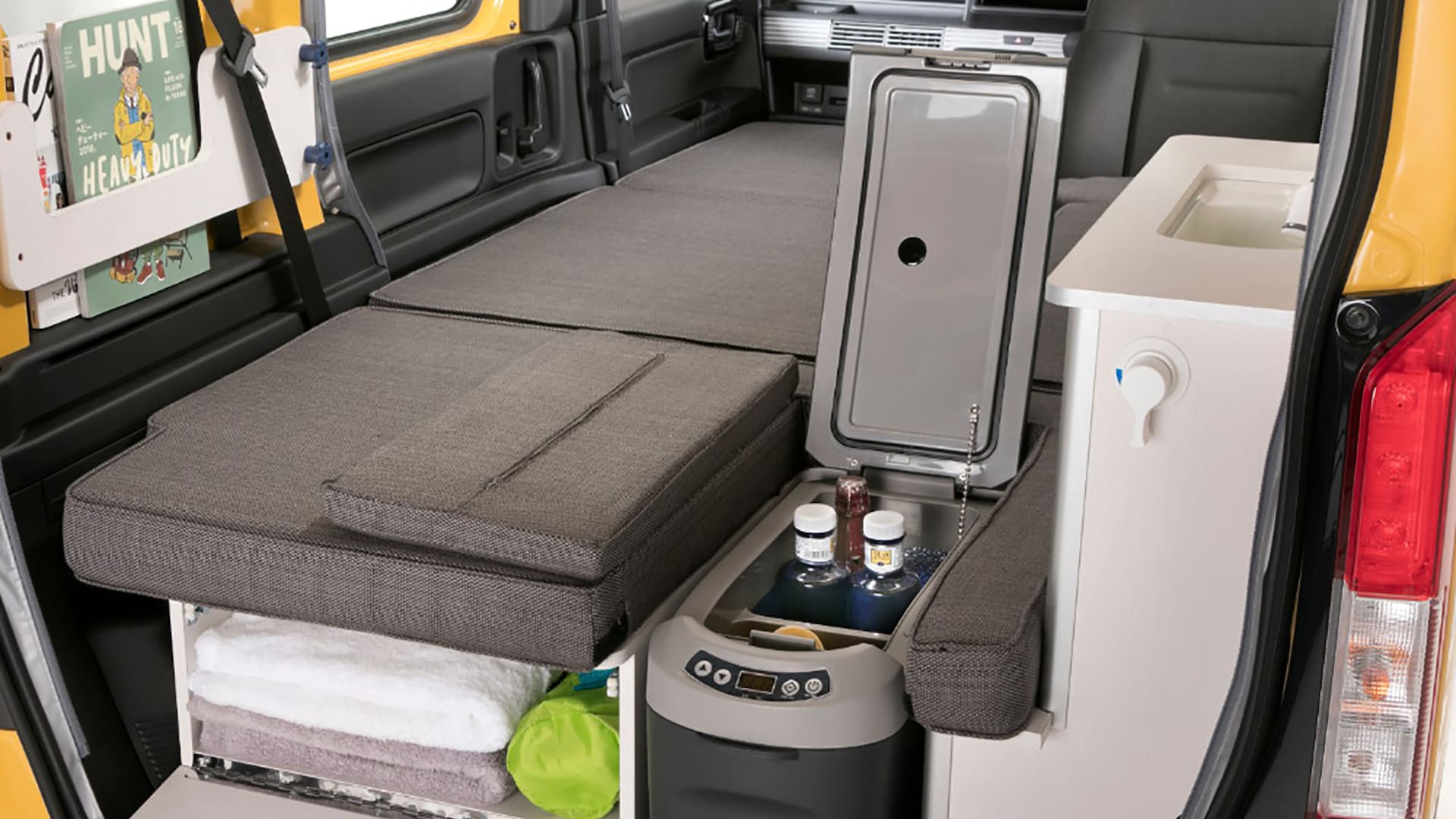 This Cute Kei Van Camper Has a Roof Tent and Somehow Manages to Sleep Four