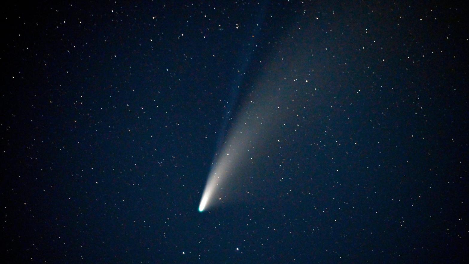 The comet NEOWISE over Nevada in July 2020. (Photo: DAVID BECKER/AFP, Getty Images)