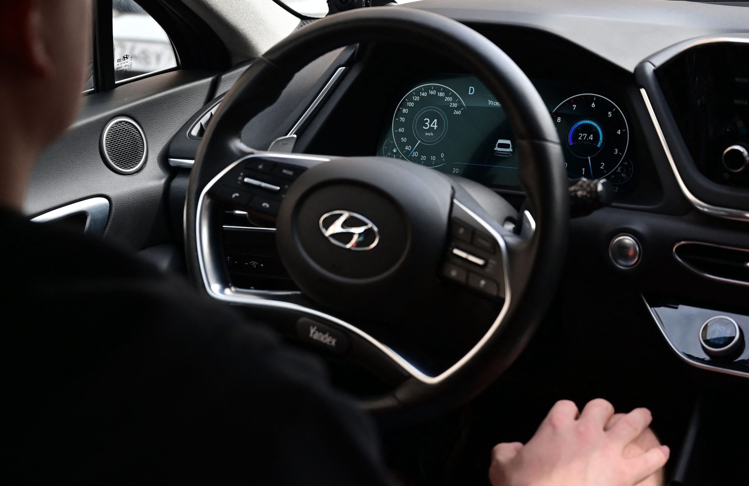 Steering Wheel Sensors Won’t Save Us From Distracted Drivers