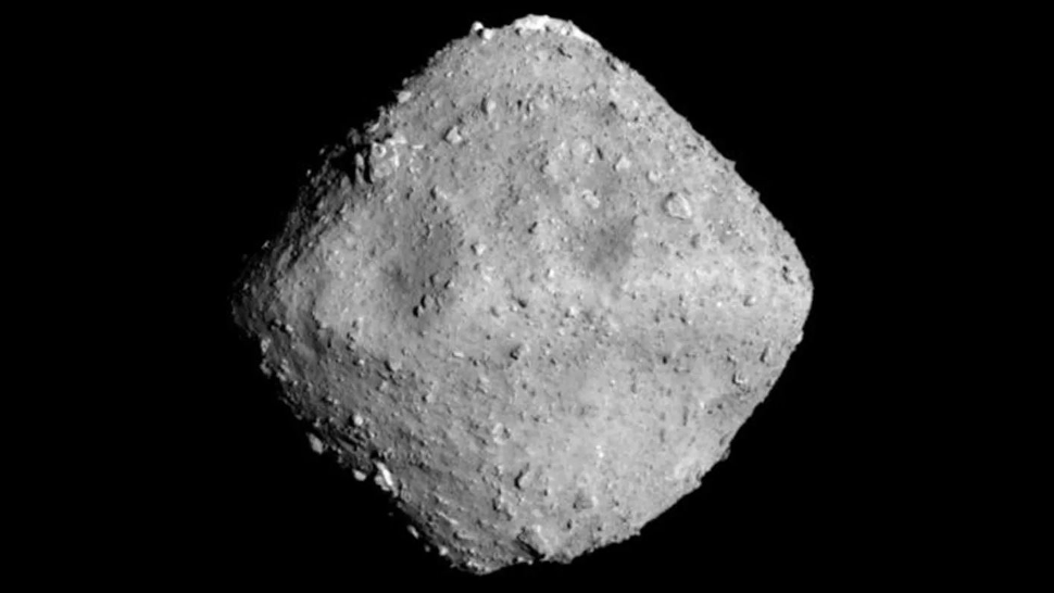 Asteroid Ryugu, as imaged by the Hayabusa2 probe. (Image: JAXA, University of Tokyo, Kochi University, Rikkyo University, Nagoya University, Chiba Institute of Technology, Meiji University, Aizu University, AIST)