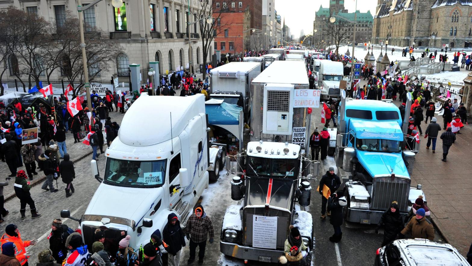 Supporters of the 'Freedom Convoy' block streets near Parliament Hill in Ottawa, Canada, on Feb. 12, 2022. (Photo: Mohamed Kadri / NurPhoto via Getty Images, Getty Images)