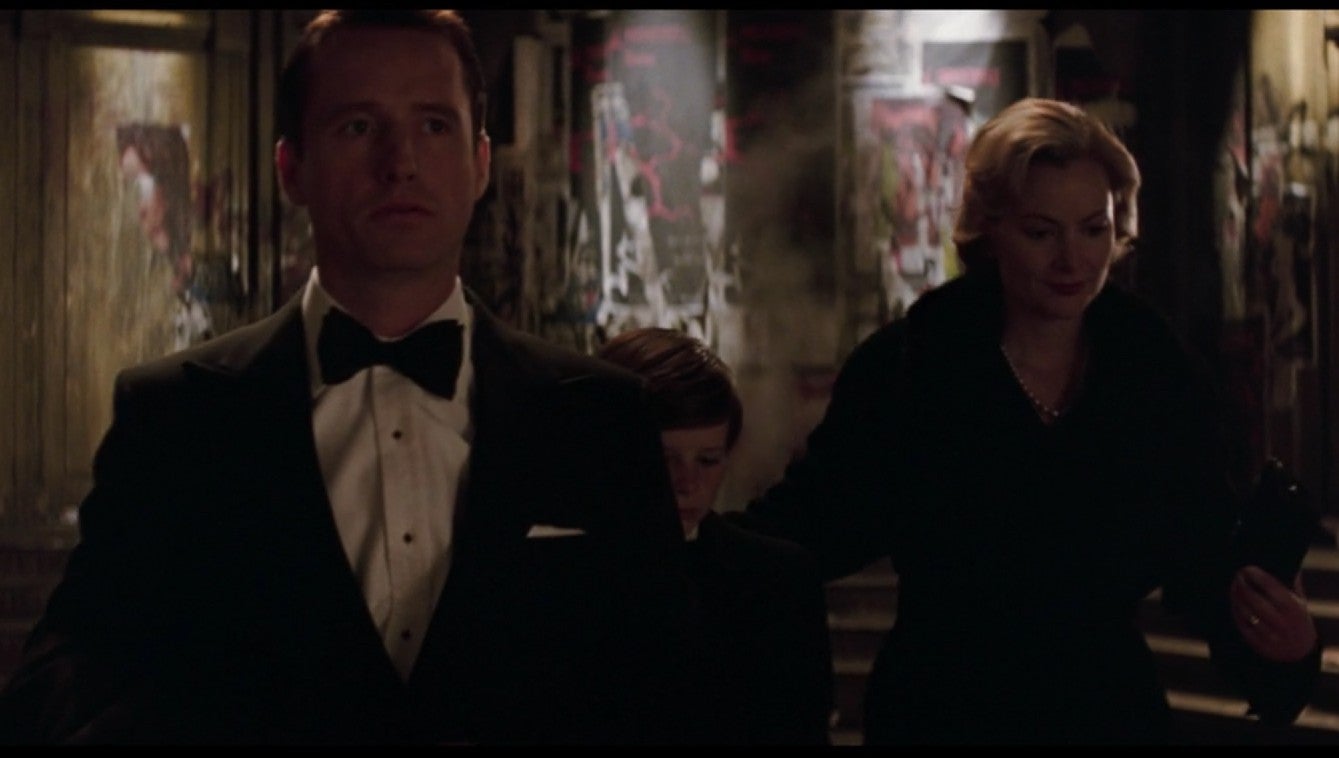 Martha, Thomas, and Bruce Wayne in Christopher Nolan's Batman Begins. (Screenshot: HBO Max)