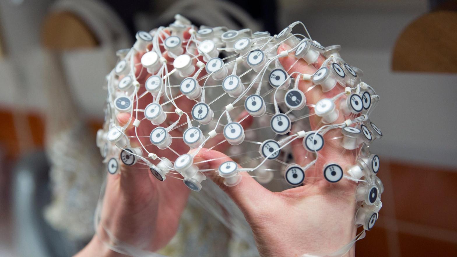A 'Geodesic Sensor Net,' used to obtain a highly detailed EEG reading.  (Photo: Oli Scarff, Getty Images)
