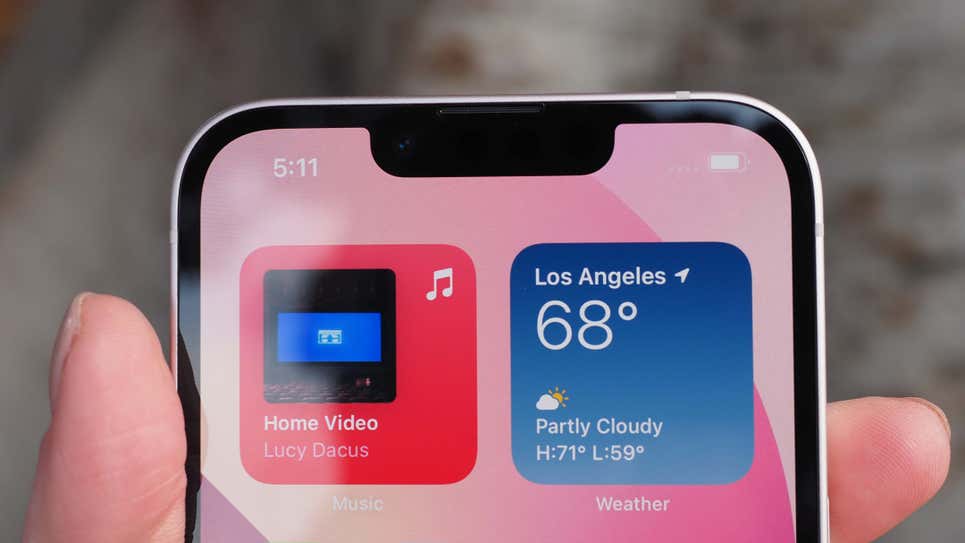 An easy fix may be coming for Face ID.  (Photo: Caitlin McGarry / Gizmodo)