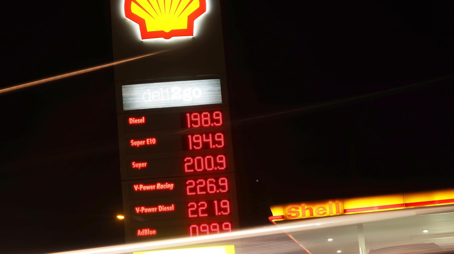 Prices for fuels at a gas station in North Rhine-Westphalia, Germany this week. (Photo: Oliver Berg/picture-alliance/dpa/AP Images, AP)