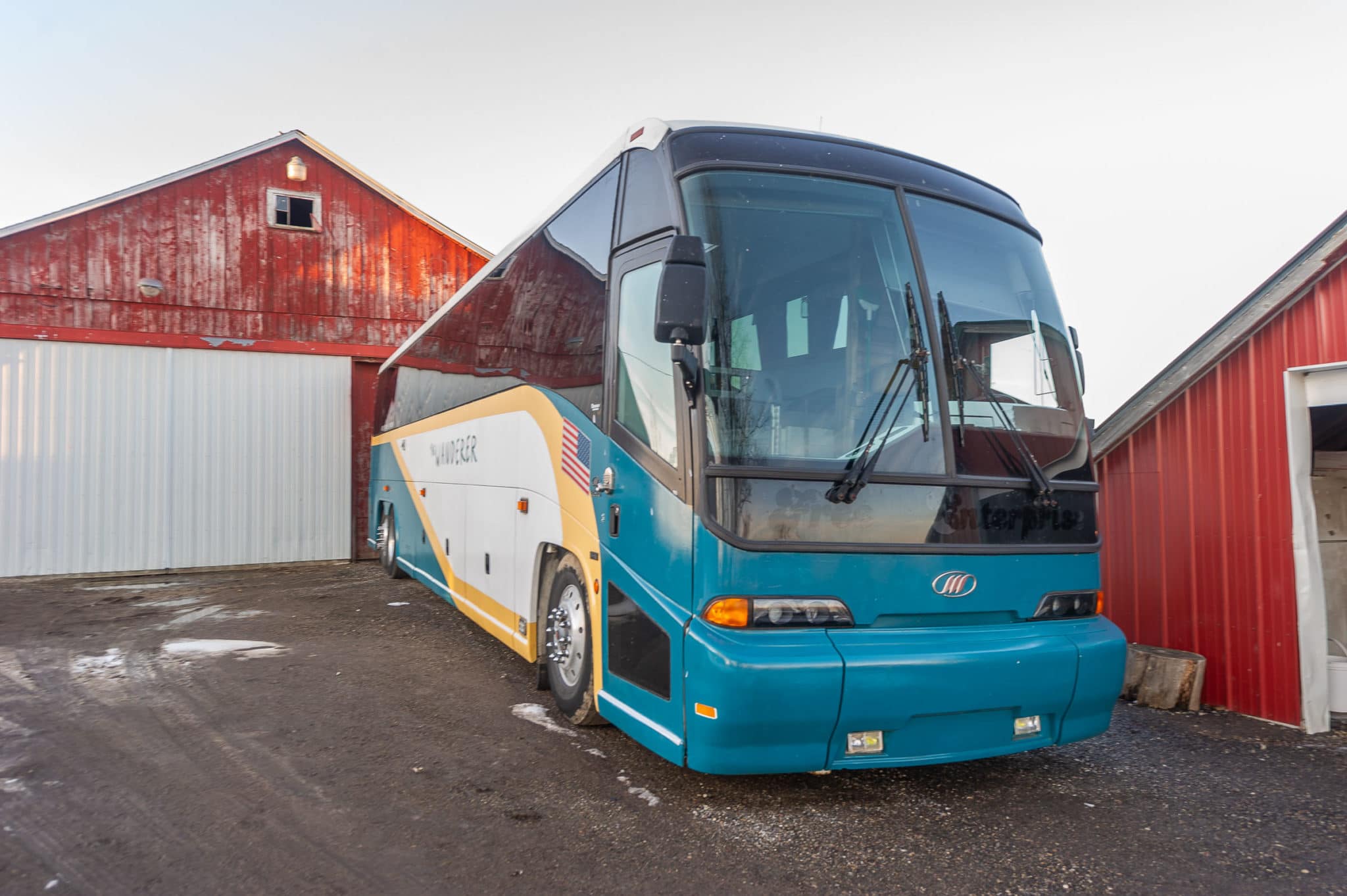 This Beautiful Coach Bus RV Has a Basement Bedroom and a Full Kitchen
