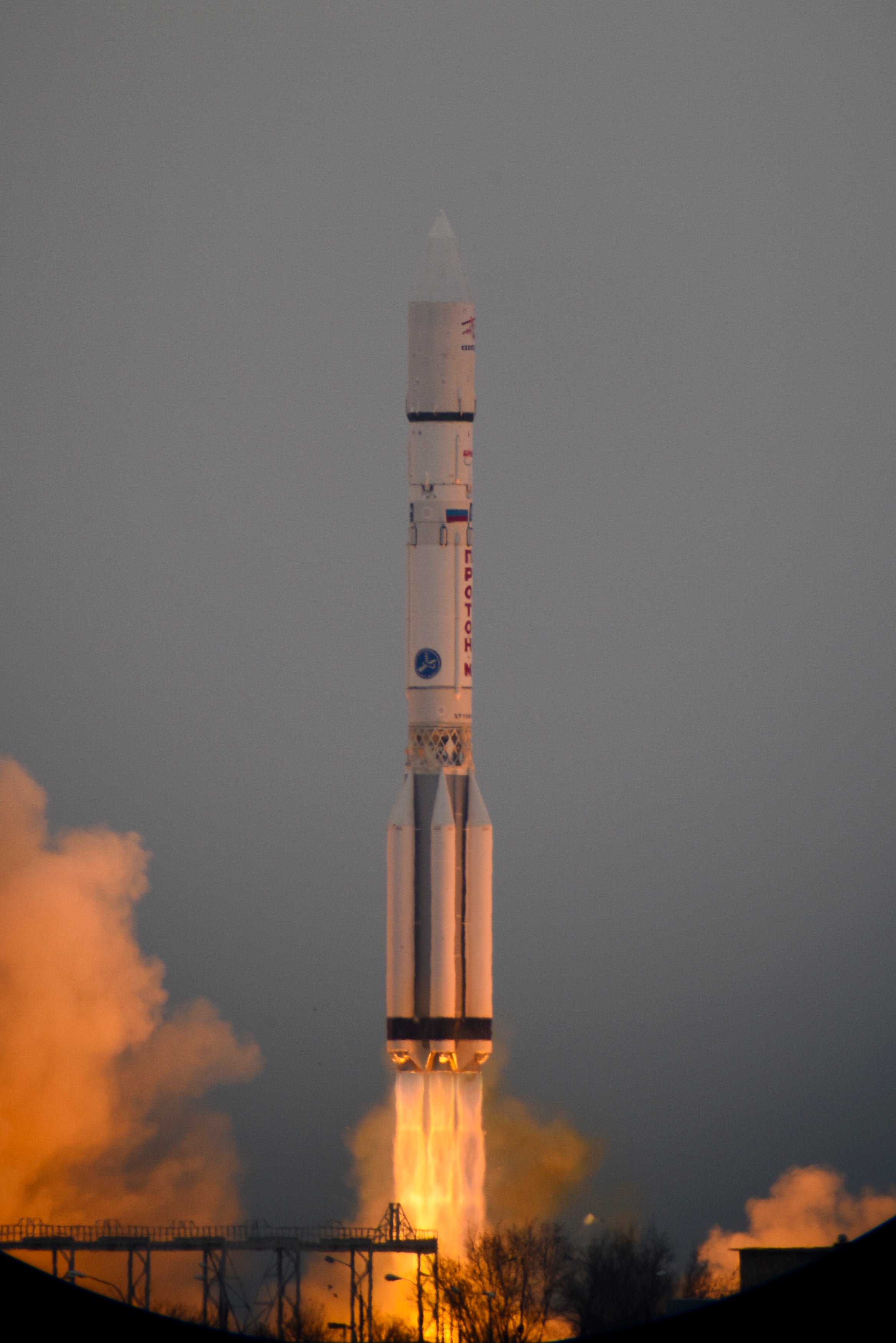 A Roscosmos Proton rocket launches for Mars in 2016. (Photo: Stephane Corvaja/ESA, Getty Images)