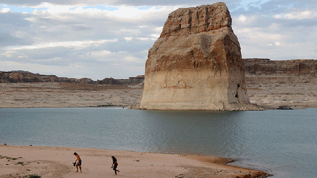 Staggering Photos Show Lake Powell Nearly Dried Up