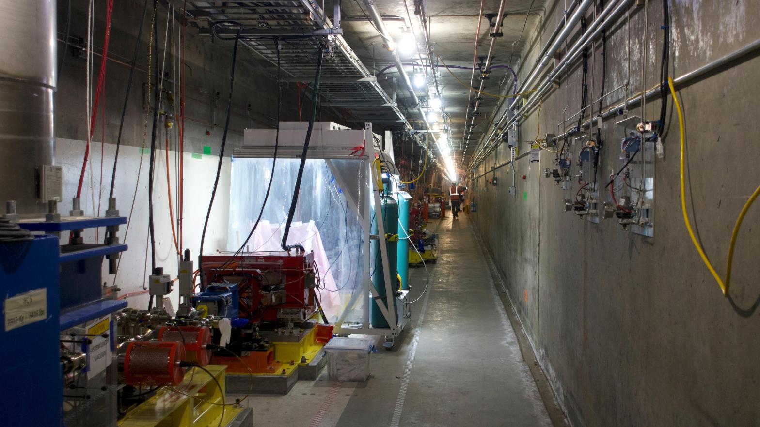 Maintenance on the laser beamline at  LCLS in October 2021. (Photo: Isaac Schultz)
