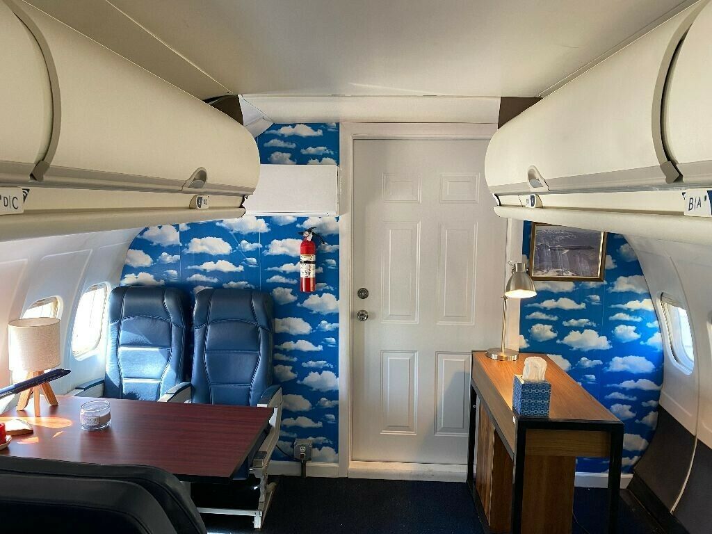 Someone Turned a McDonnell Douglas MD-88 Fuselage Into a Ridiculous Camper