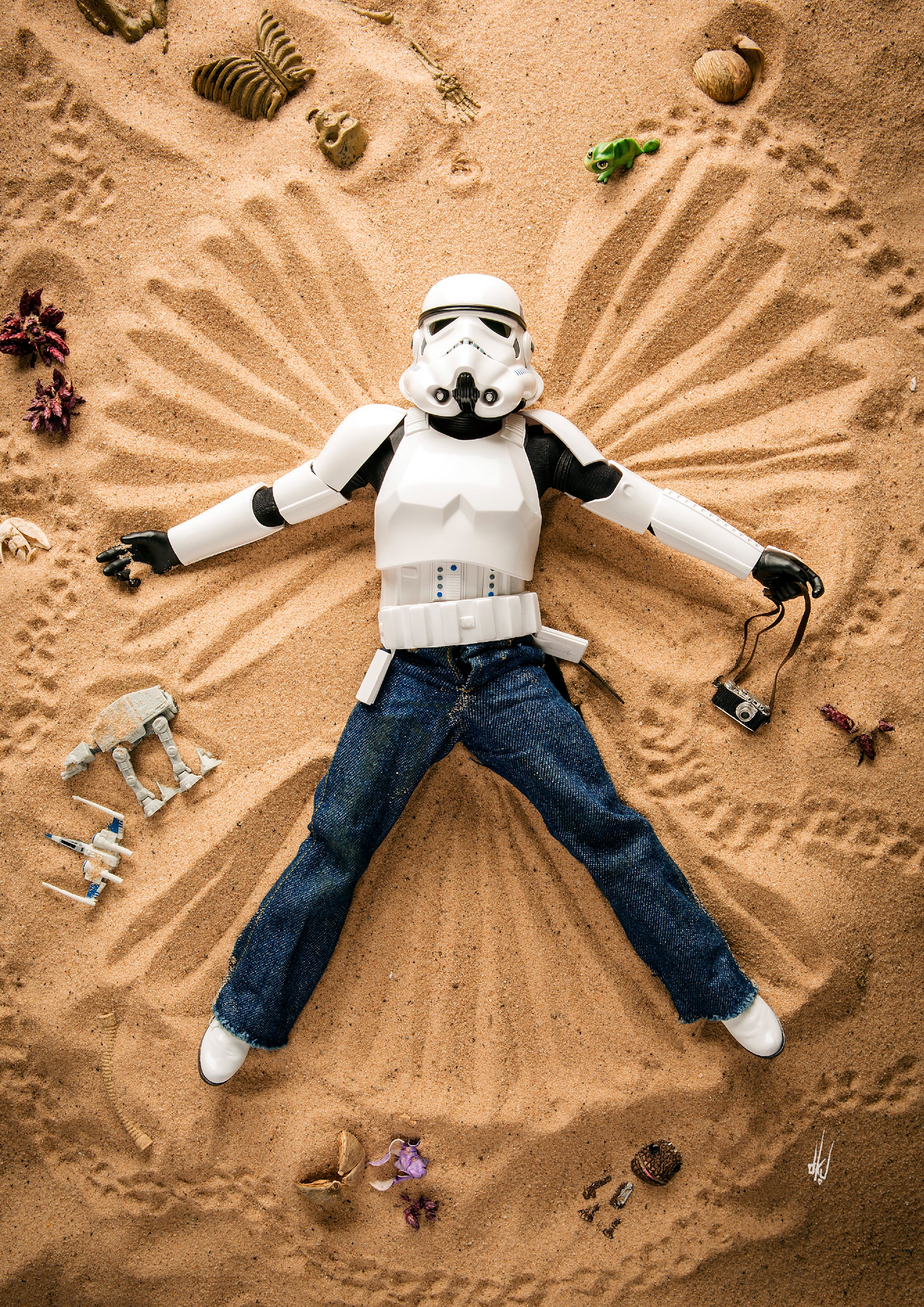 8 Delightful Pictures of Eric, One of the Most Famous Star Wars Toys on Instagram