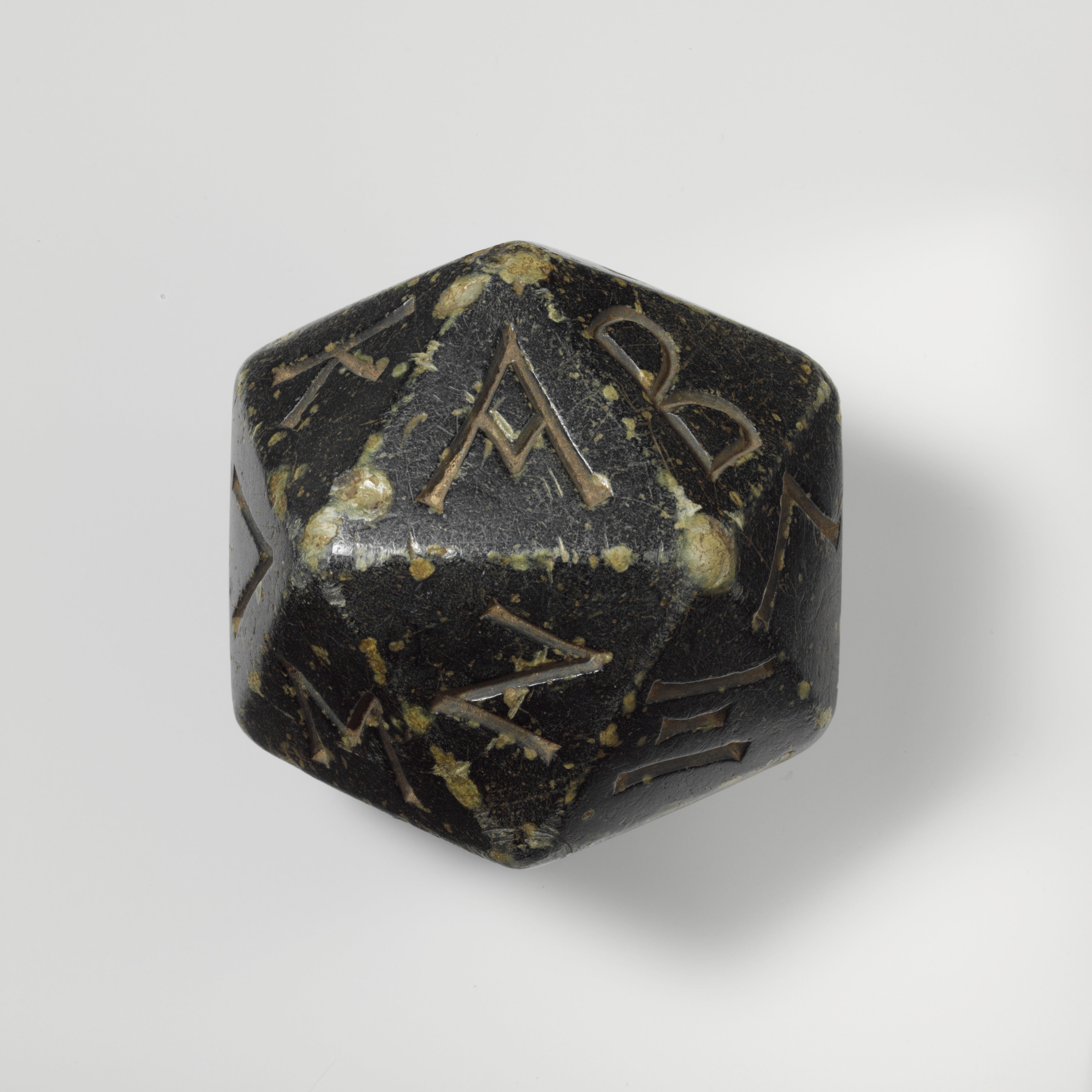 6 Ancient D20s That Will Definitely Not Curse You