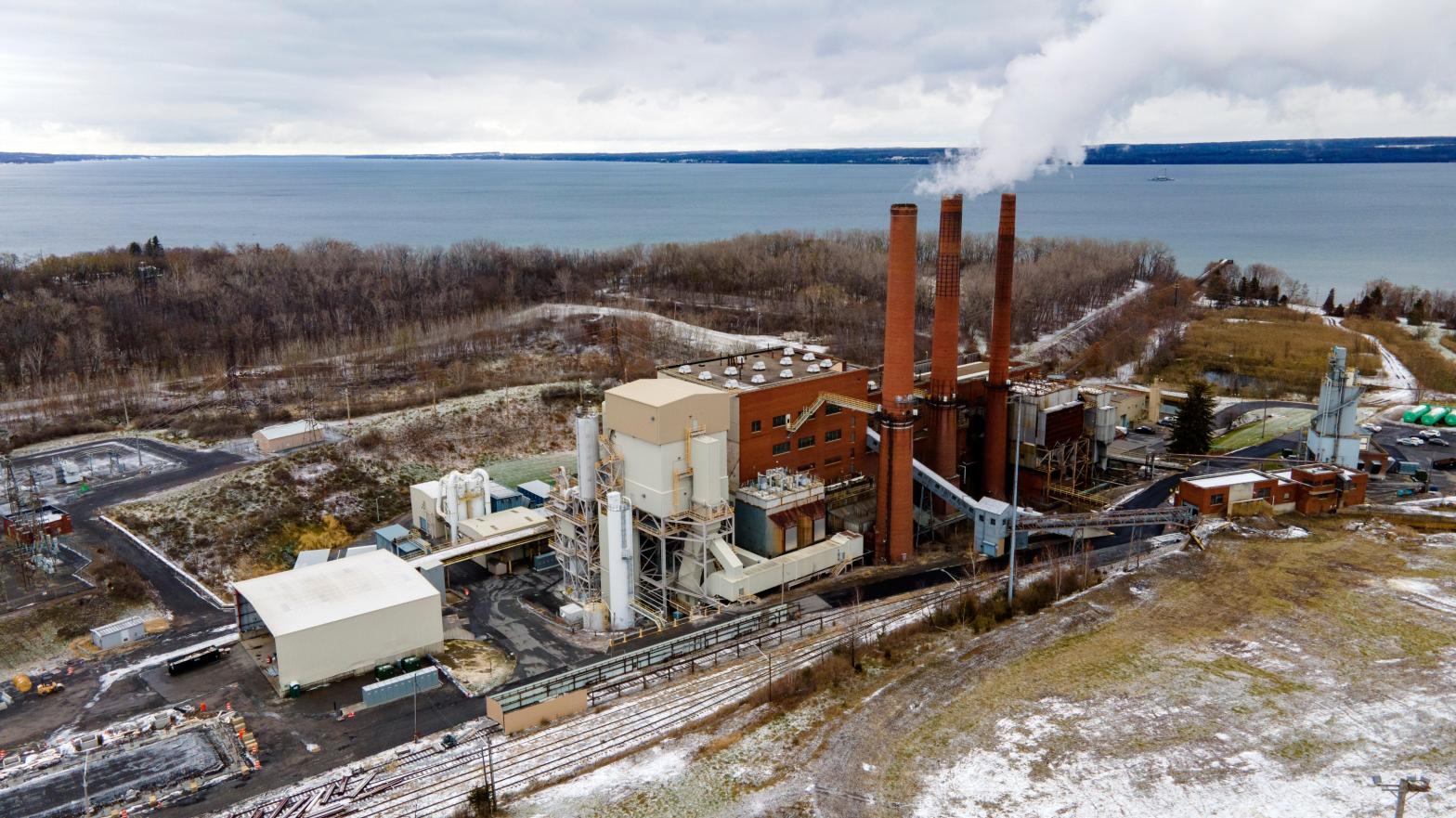 The Greenidge Generation bitcoin mining facility is in a former coal plant by Seneca Lake in Dresden, New York. (Photo: Ted Shaffrey, Getty Images)