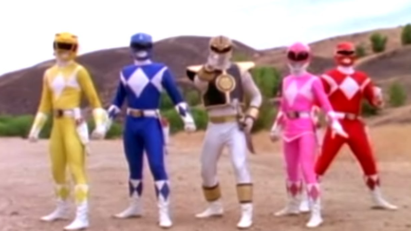 Mighty Morphin's second season blended the Zyuranger suits with Tommy's evolution into the White Ranger — utilising the Kiba Ranger outfit from Gosei Sentai Dairanger, which was ultimately never itself adapted for the West. (Screenshot: Hasbro)