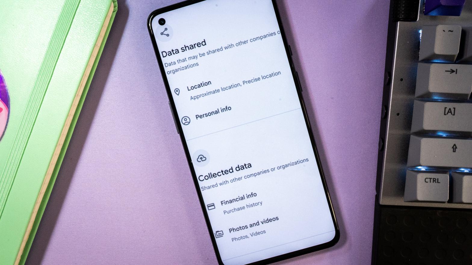 Google Play's new Data Safety section can help you navigate which apps are worth the download. (Photo: Florence Ion / Gizmodo)