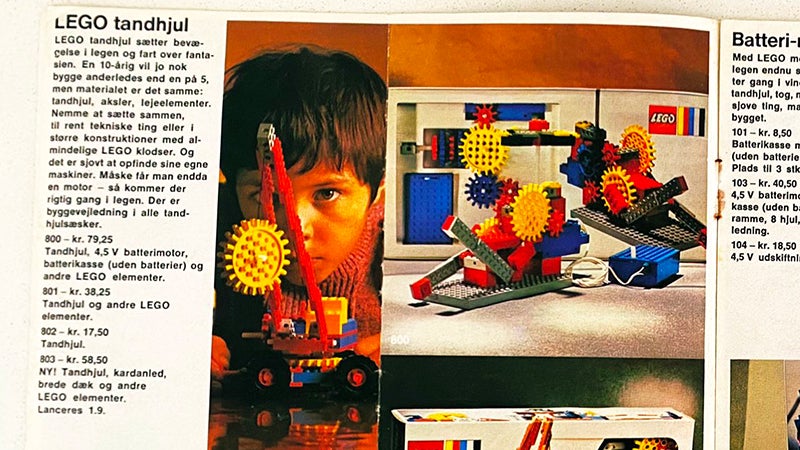 10 Retro Treasures From a 50-Year-Old Lego Toy Catalogue