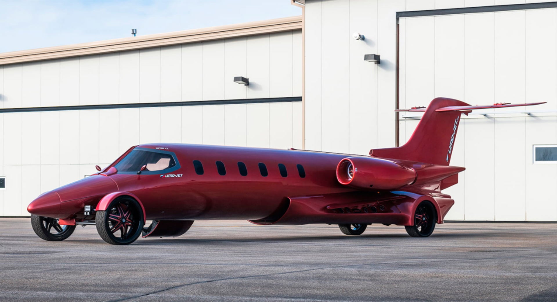 A Mitsubishi Dealership Is Selling a Wonderfully Ridiculous Learjet Limo