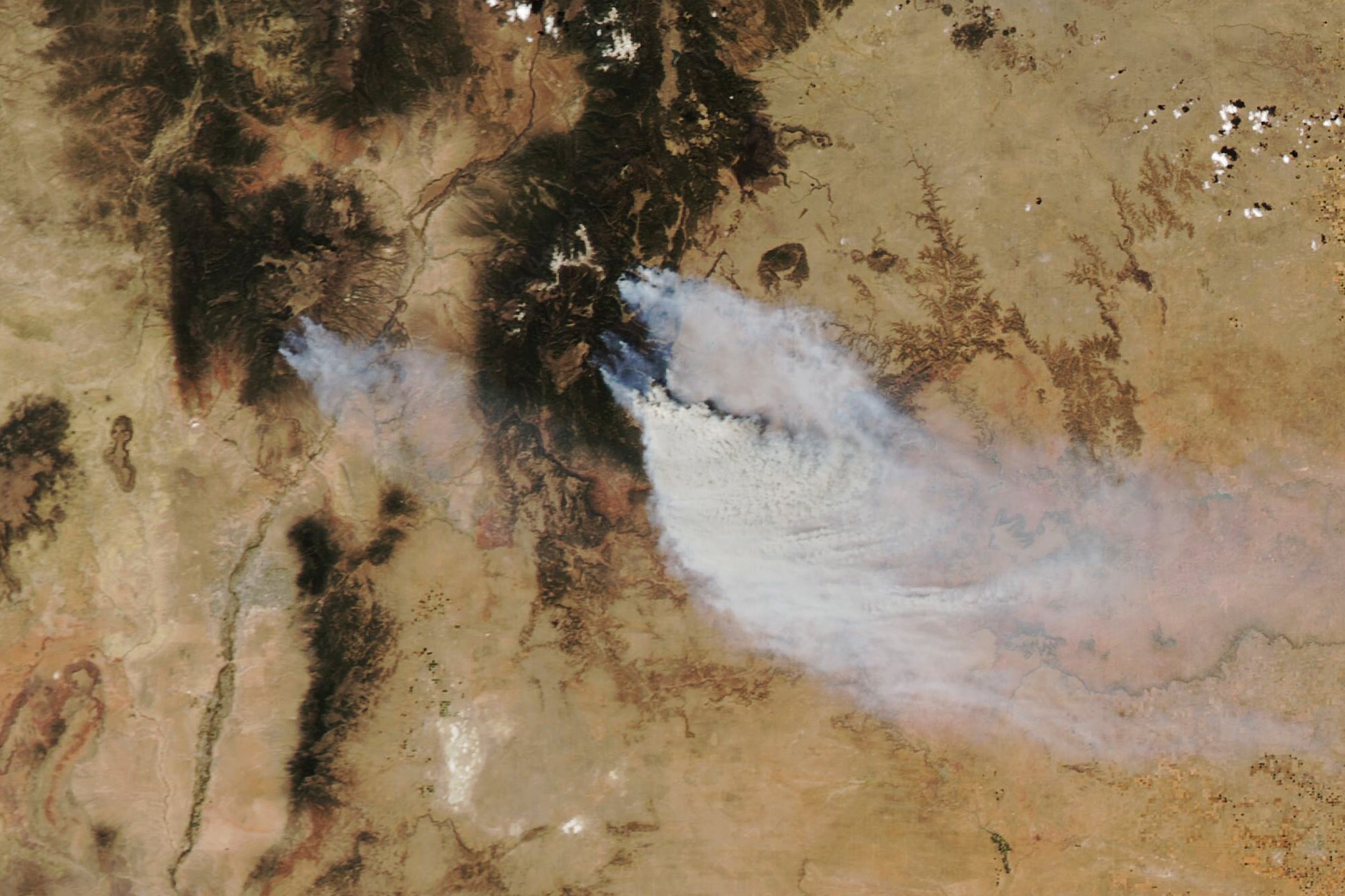 Biden Declares New Mexico Wildfires a Disaster