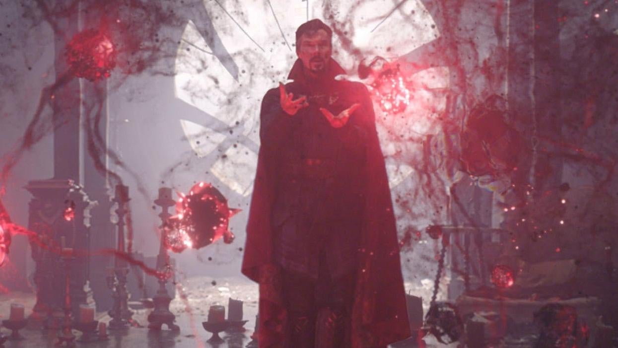 Doctor Strange should probably not be doing what he's about to do. (Image: Marvel Studios)