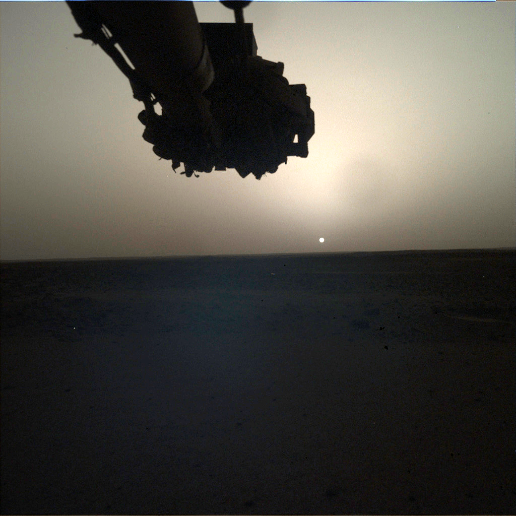 NASA’s InSight Lander Detects Huge Rumble on Mars