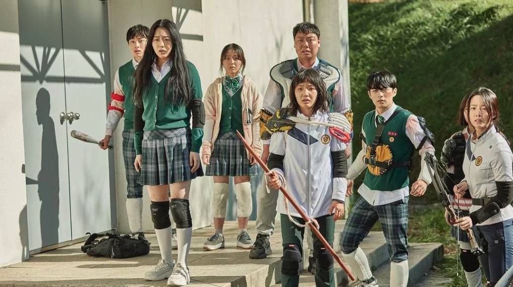 Students face off against their zombie classmates in Netflix's All of Us Are Dead. (Image: Netflix)