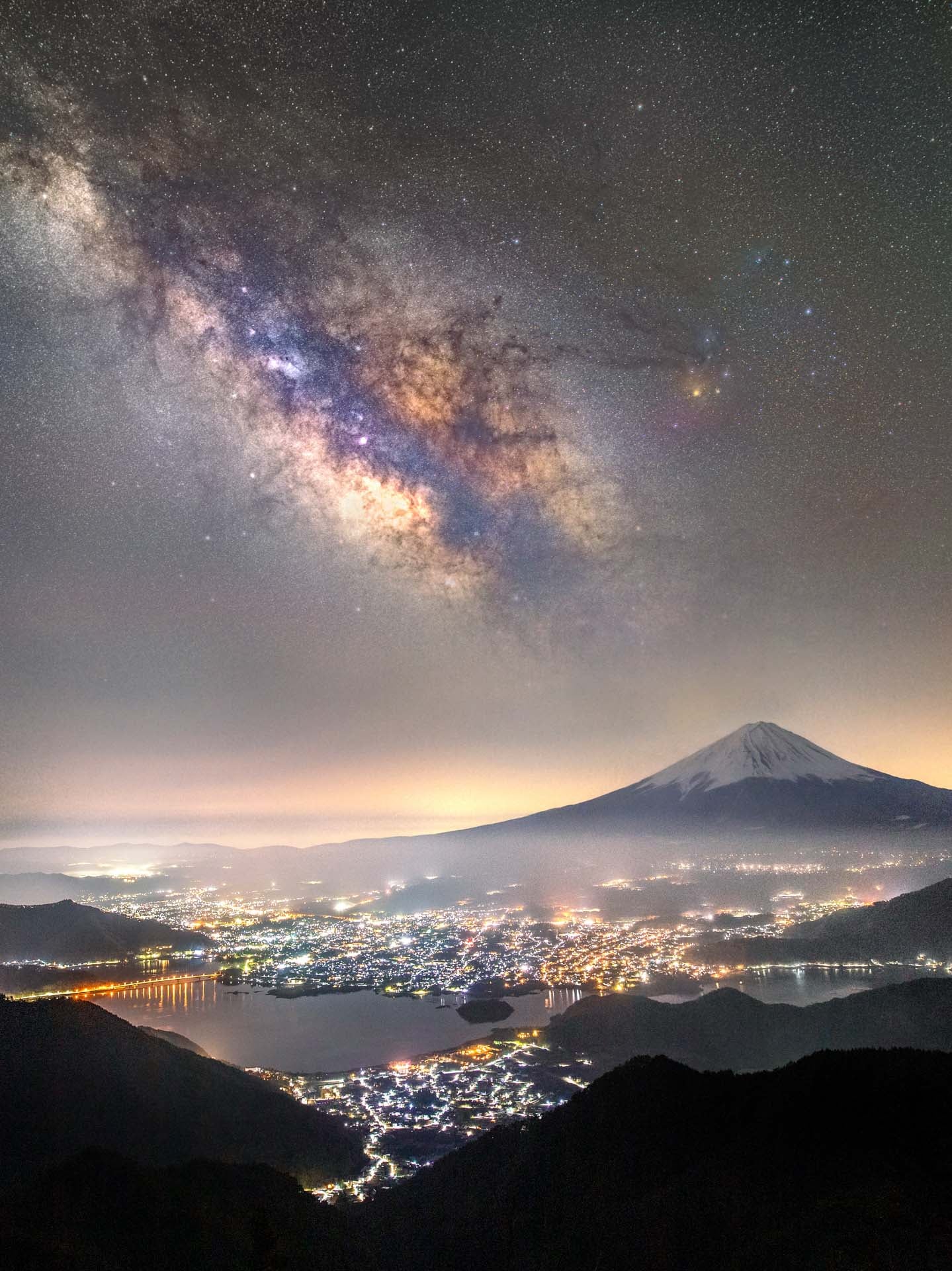Our galaxy over Yamanashi Prefecture, in Japan. (Photo: Takemochi Yuki)