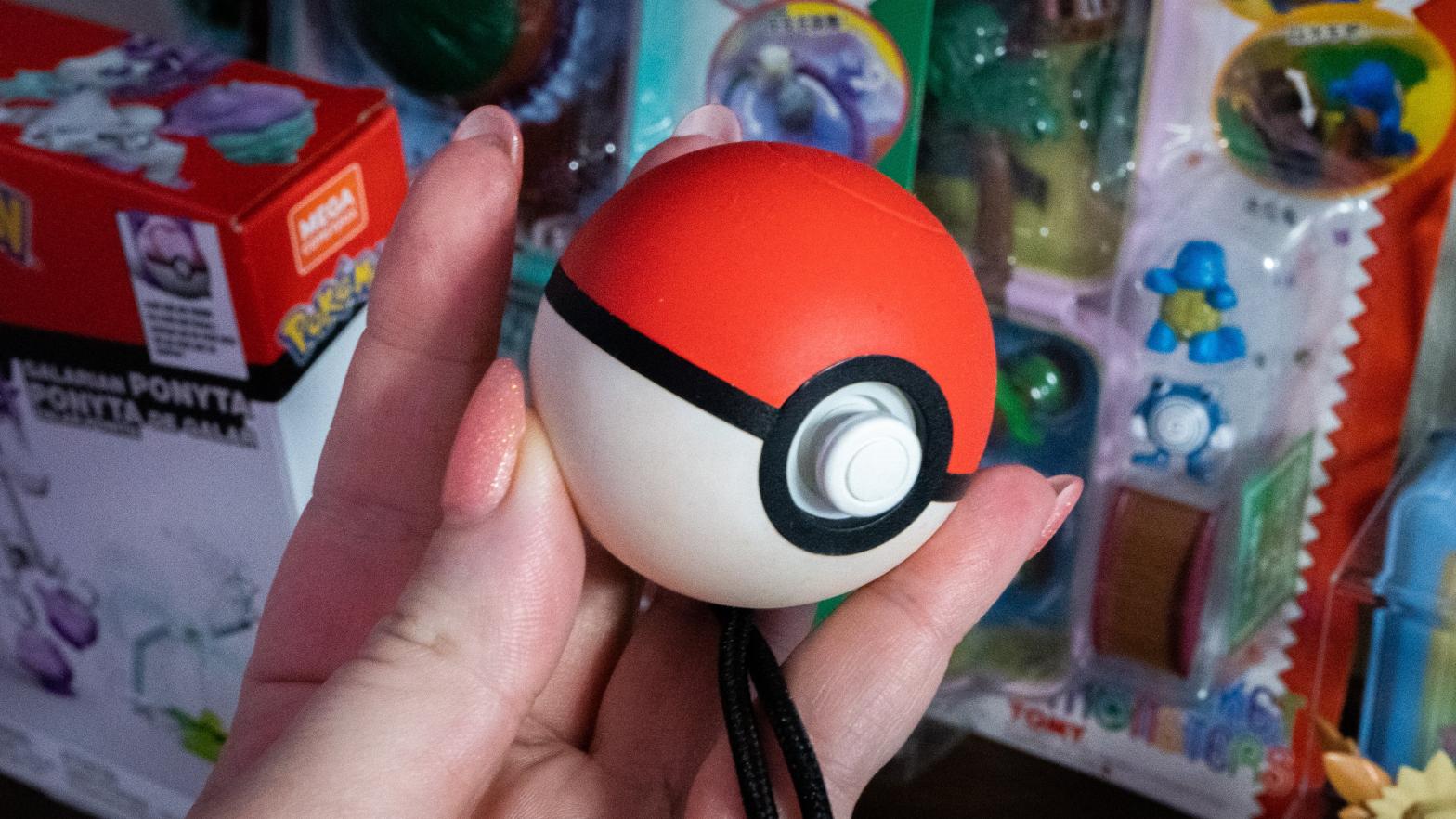 The Poké Ball Plus is still a worthy daily carry if you play Pokémon Go or any of the compatible Switch franchises. (Photo: Florence Ion / Gizmodo)