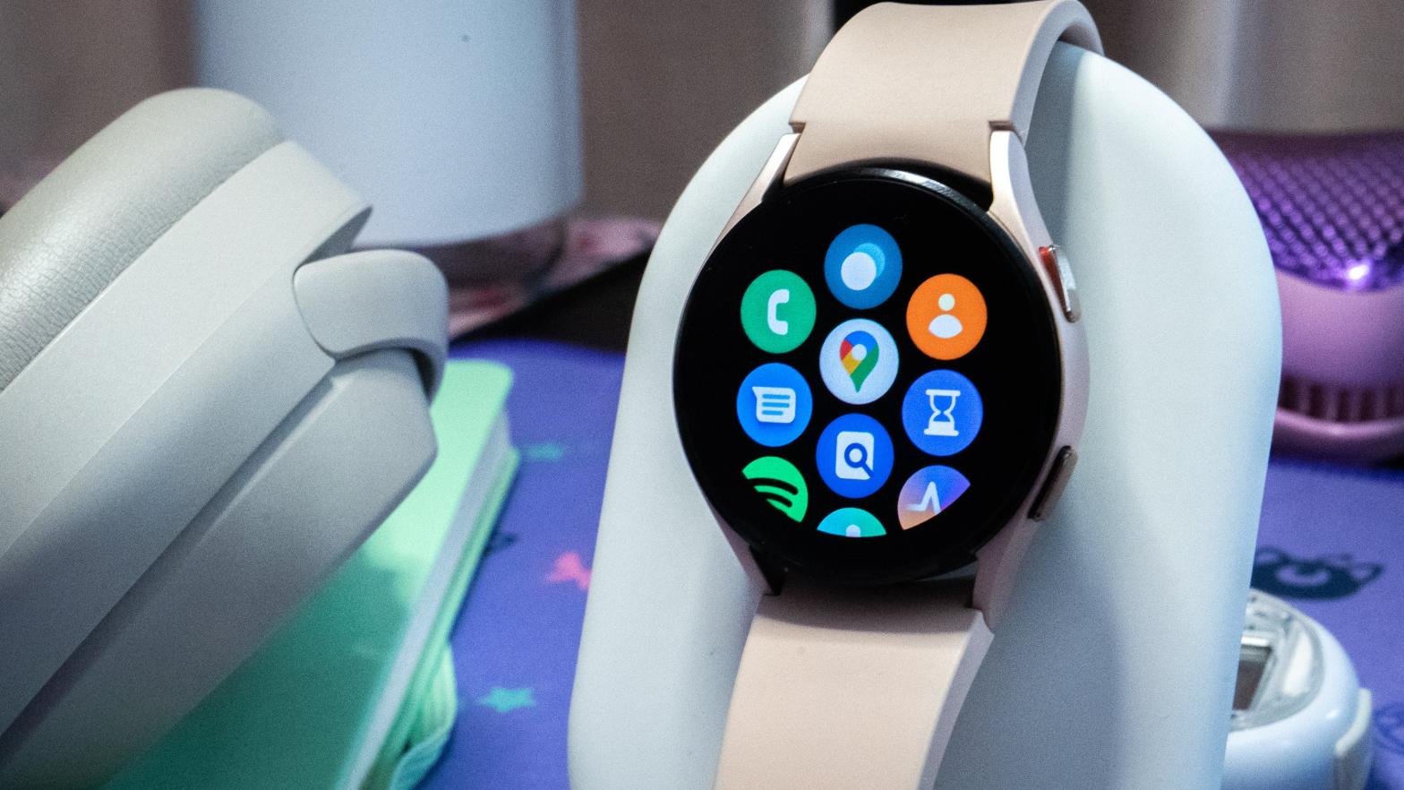 Finally, Google Assistant comes to Samsung's flagship smartwatch.  (Photo: Florence Ion / Gizmodo)