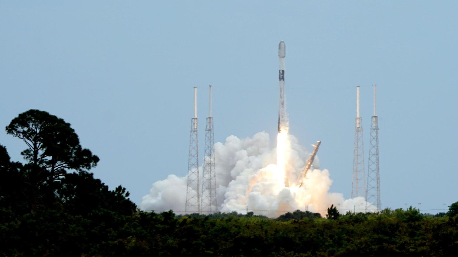 SpaceX launched 53 additional Starlink satellites to orbit in April. (Photo: John Raoux, AP)