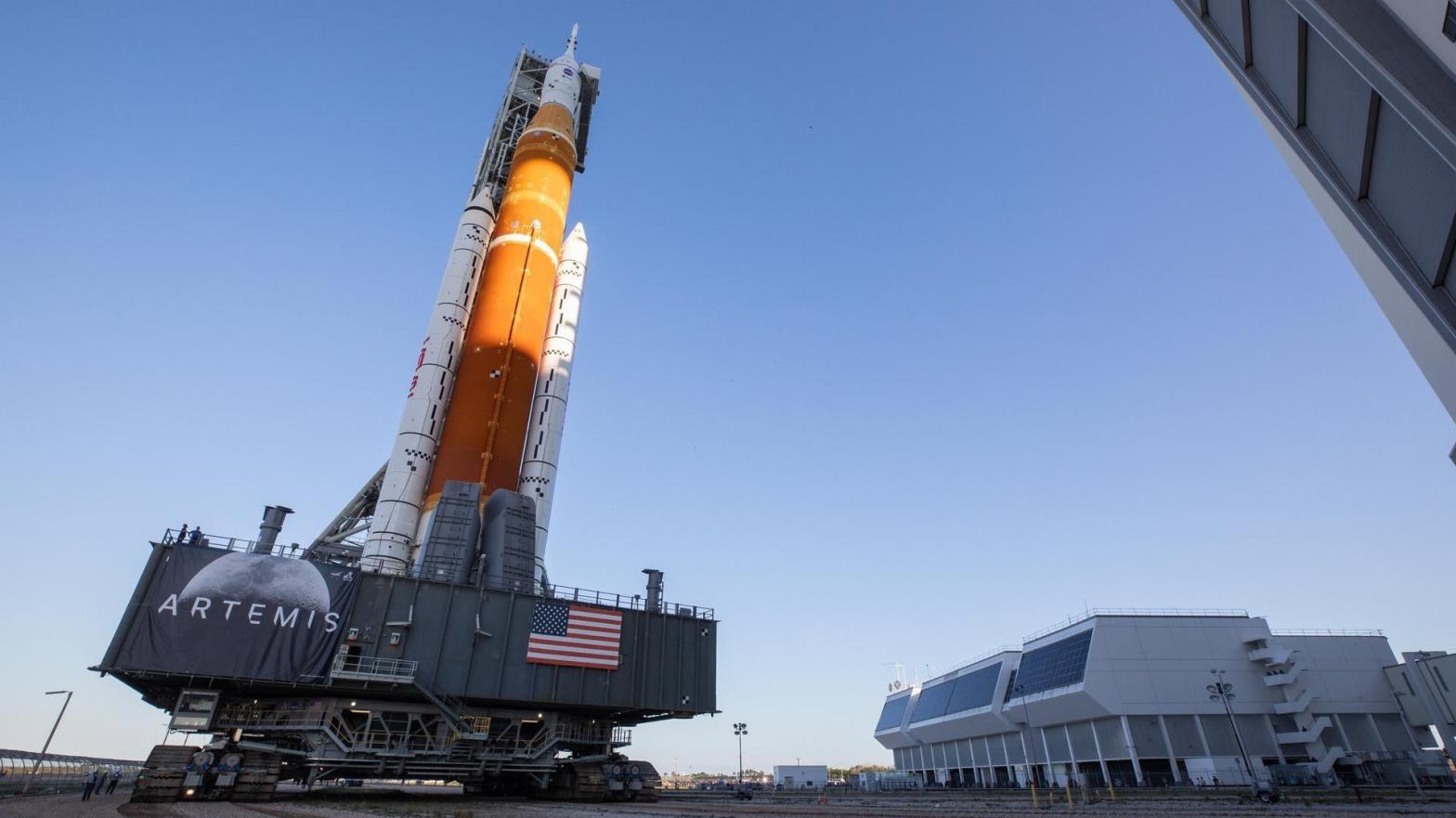 NASA's SLS rocket outside the Vehicle Assembly Building on March 17, 2022.  (Photo: NASA/Kim Shiflett)
