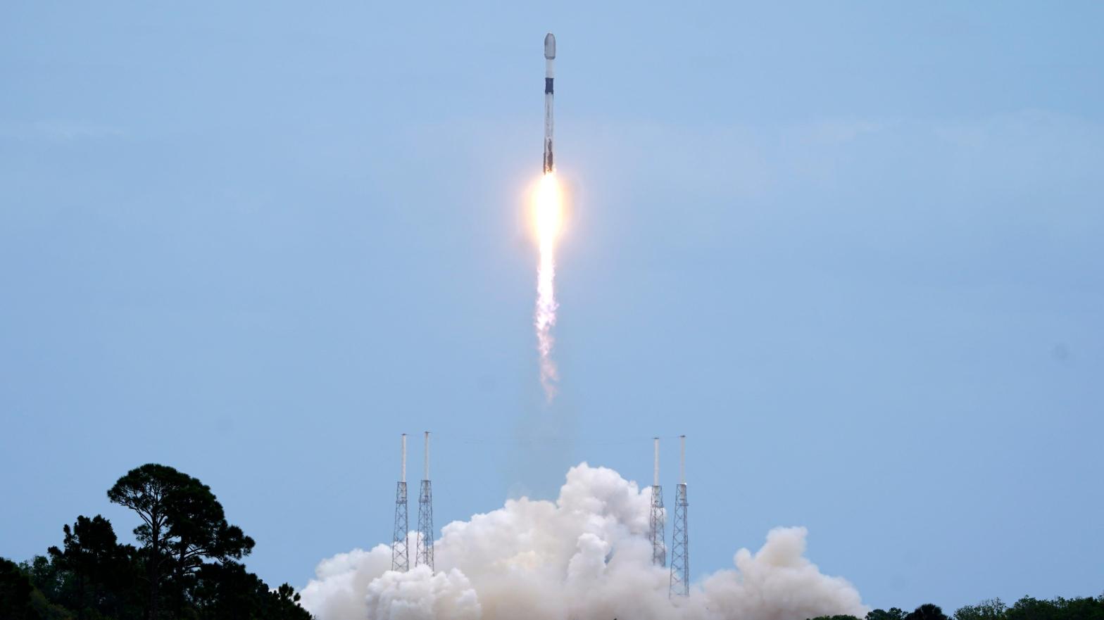 The latest SpaceX launch lifted 53 satellites into low Earth orbit. (Photo: John Raoux, AP)