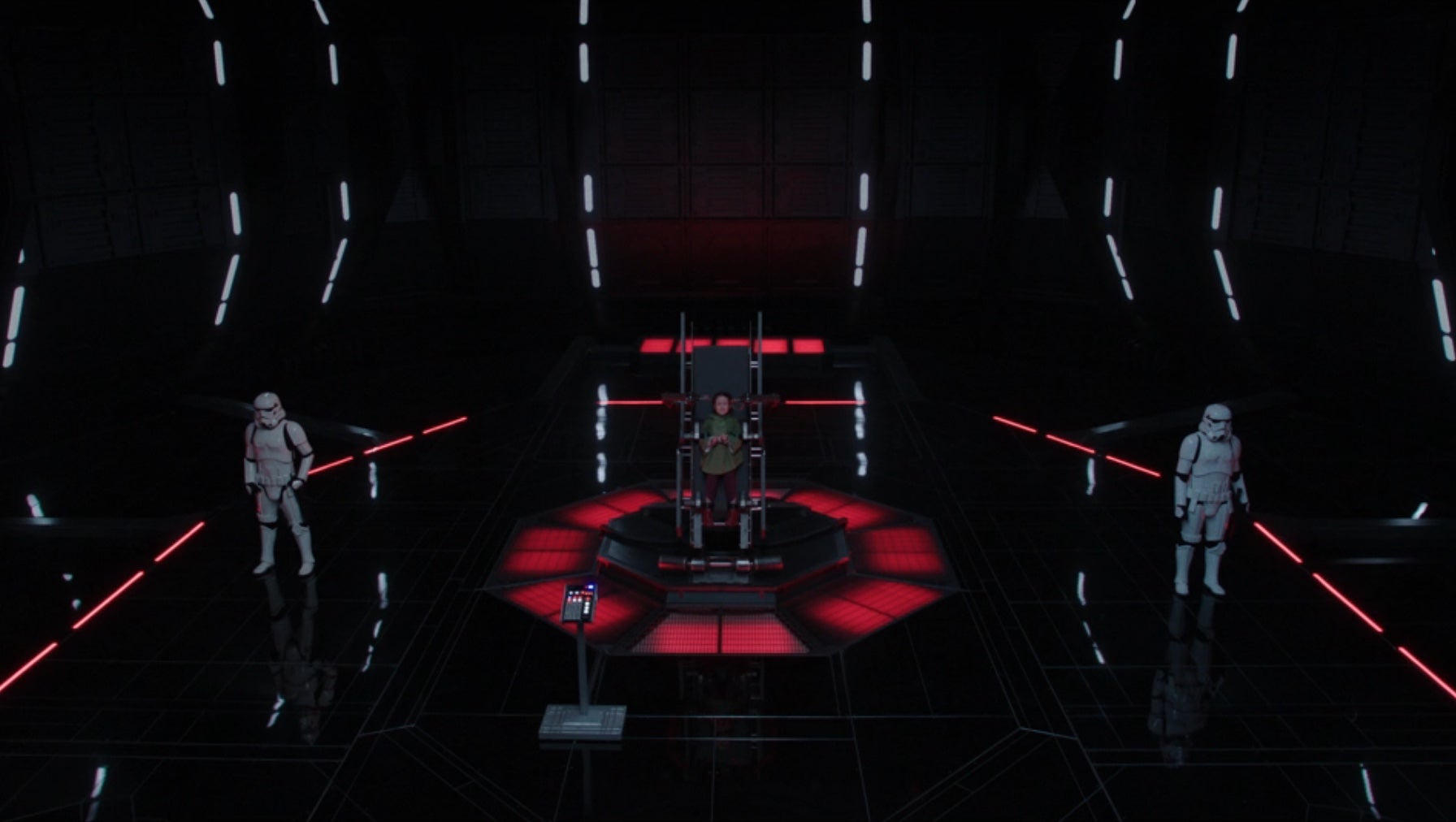 The Inquisitors sure do love their torture rooms.  (Screenshot: Disney+/Lucasfilm)
