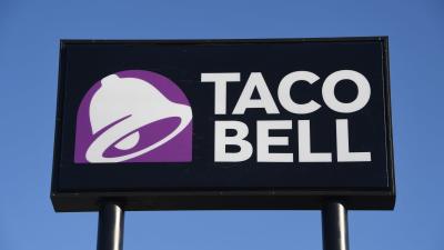Taco Bell Wants You to ‘Live Mas’ by Shooting Your Mexican Pizza Out of a Tube