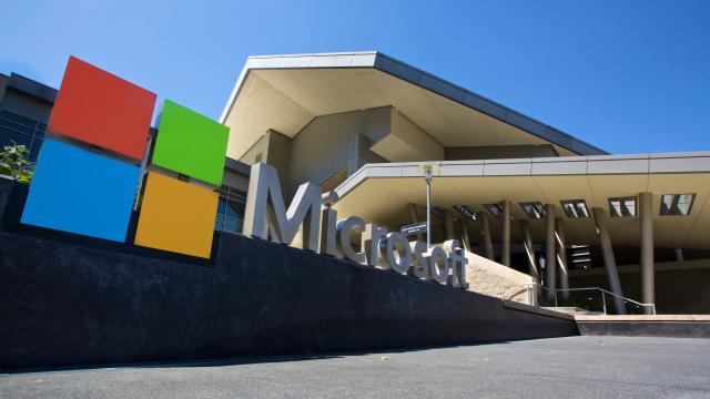 Microsoft Goes for Truly Open Office Concept: Ditching NDAs and Non-Compete Clauses