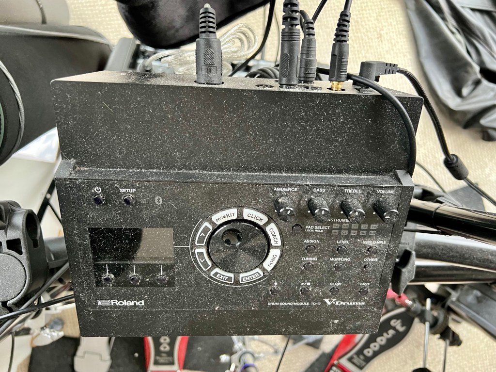 An extremely dusty drum module