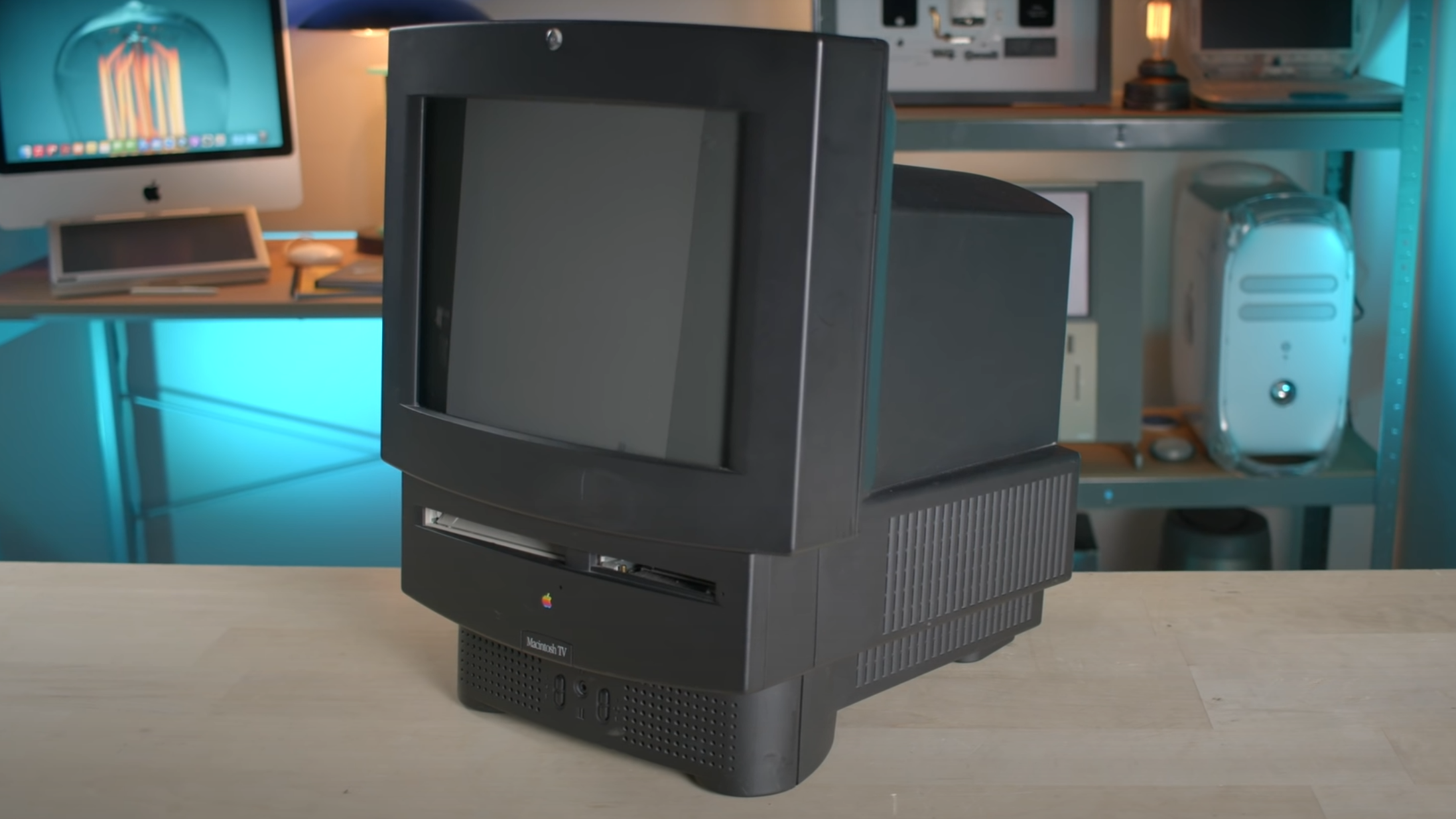 Macintosh TV (Screenshot: Computer Clan/YouTube, Other)