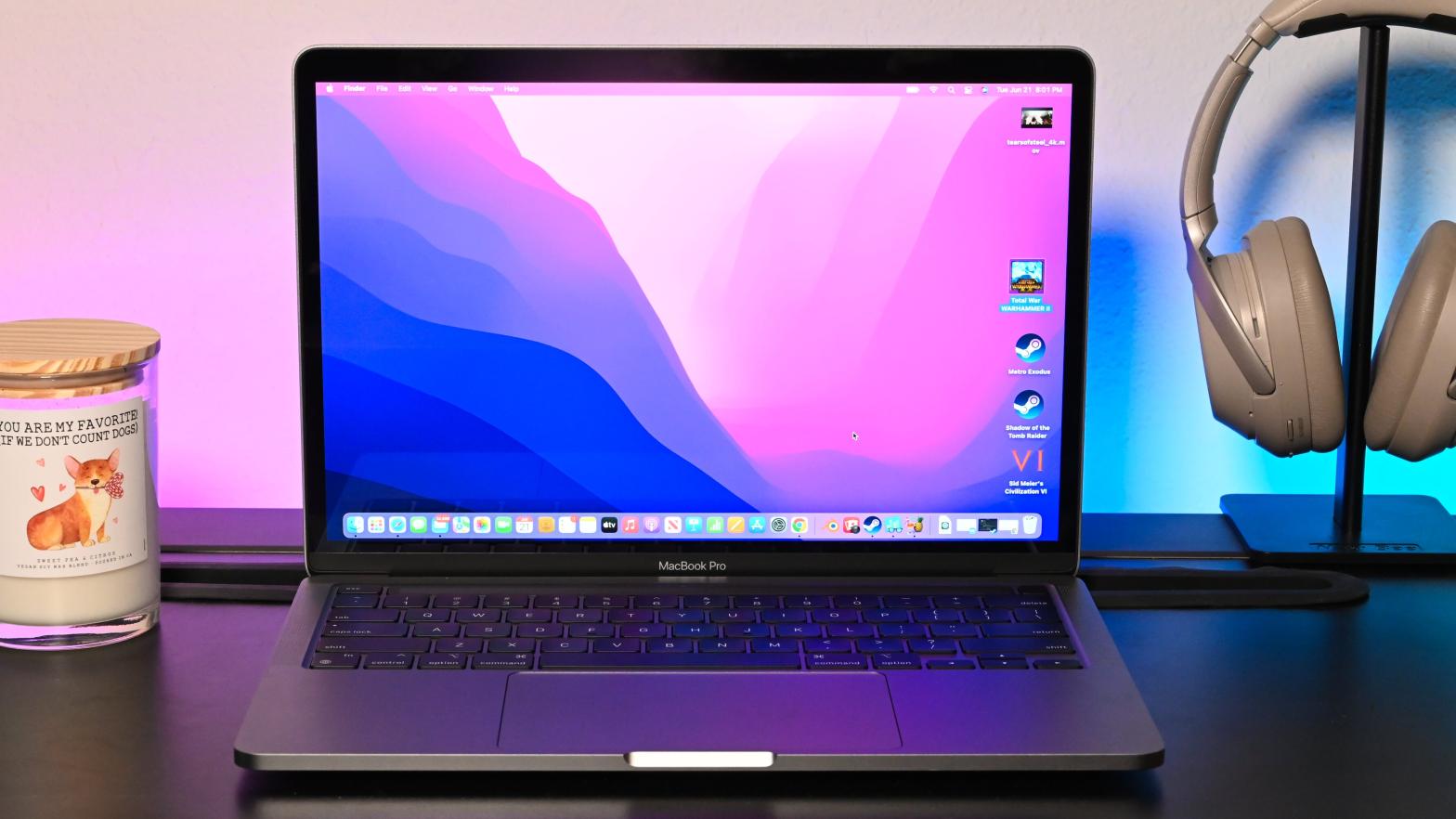 MacBook Pro 13  (Photo: Phillip Tracy/Gizmodo)