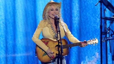 Dolly Parton is Renting Out Her Old Tour Bus for $7,325 a Night