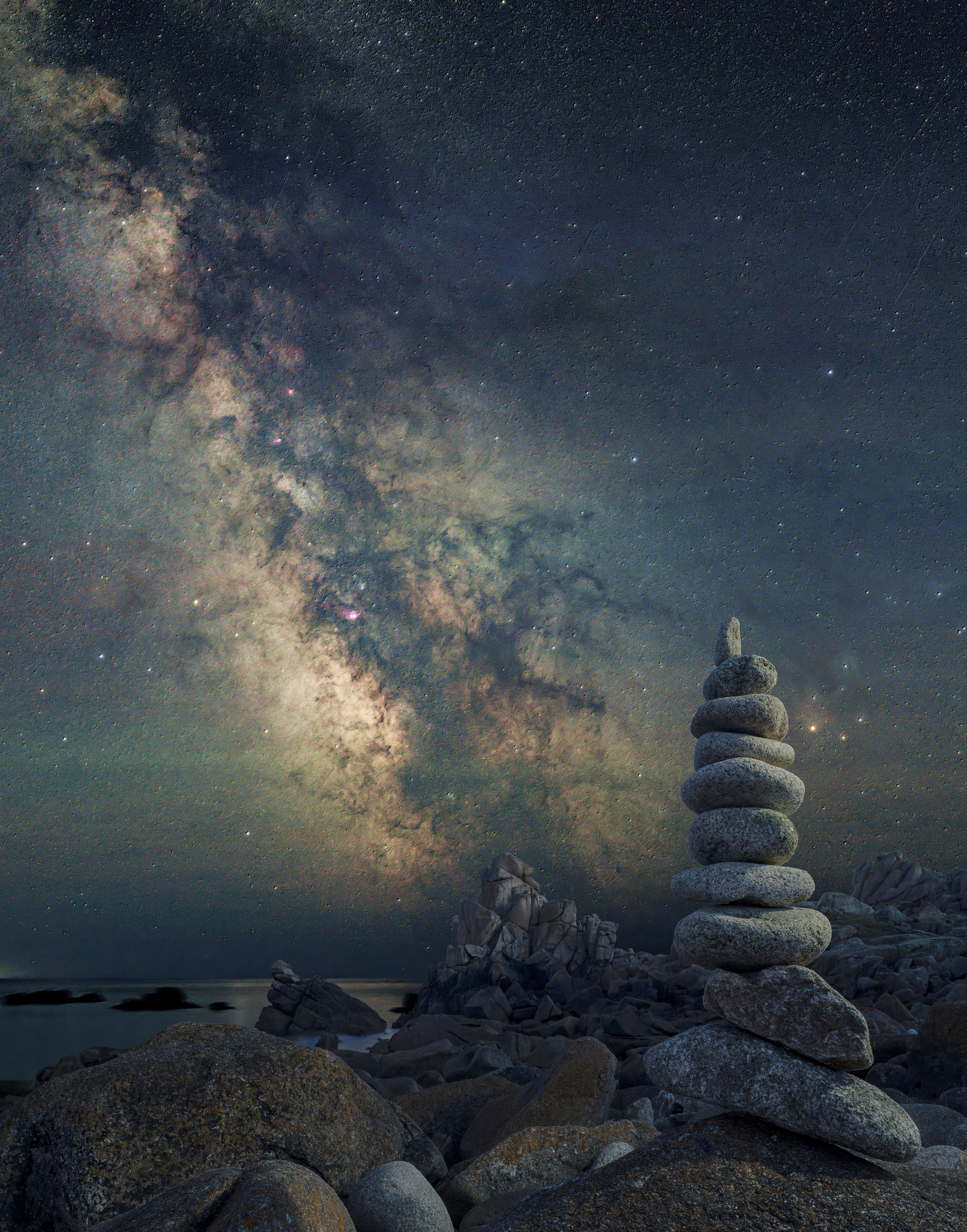 The Milky Way, and a stack of stones. (Photo: © Derek Horlock)