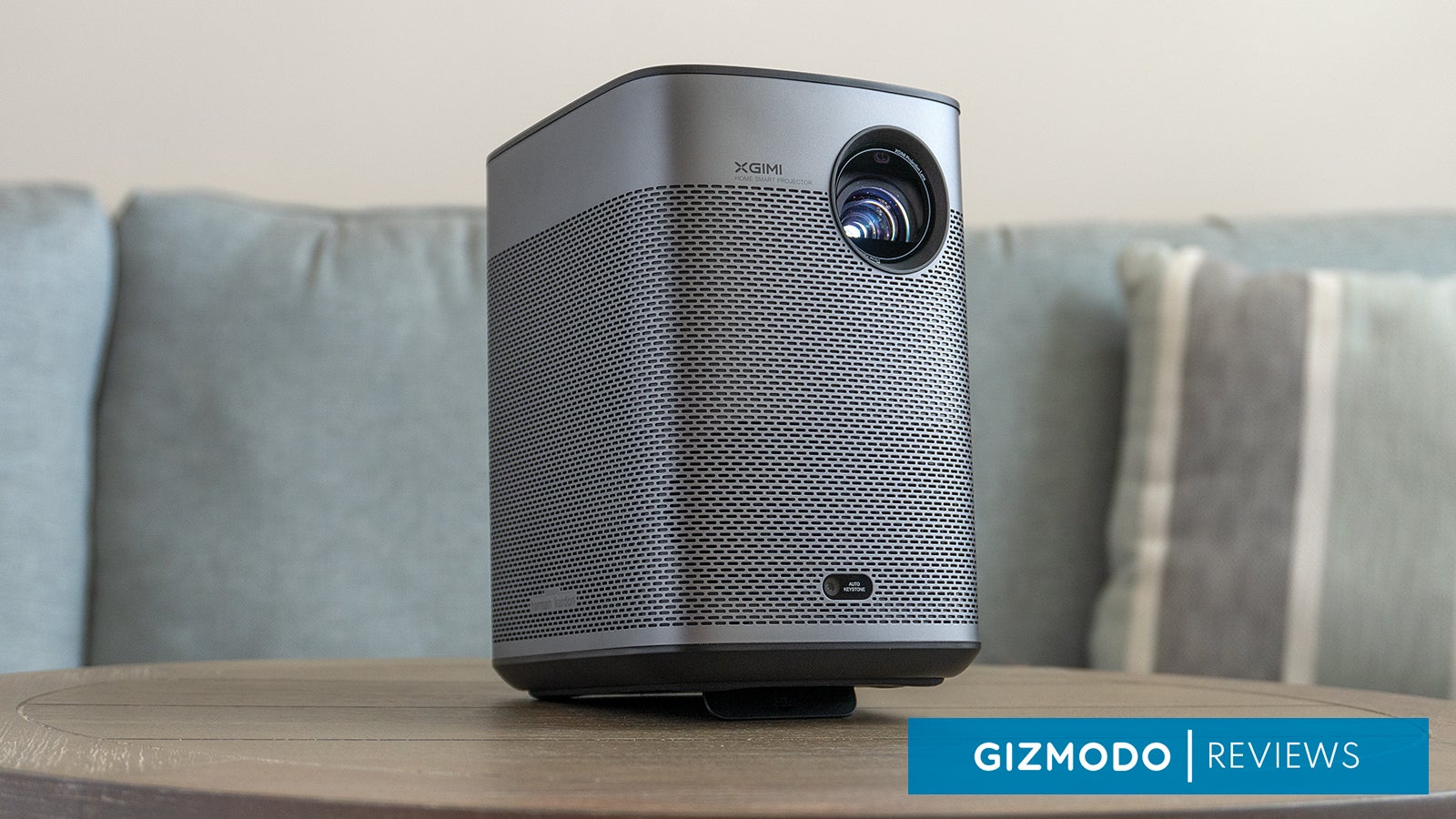 The Rechargeable XGIMI Halo+ Projector Will Glamp Up The Outdoors